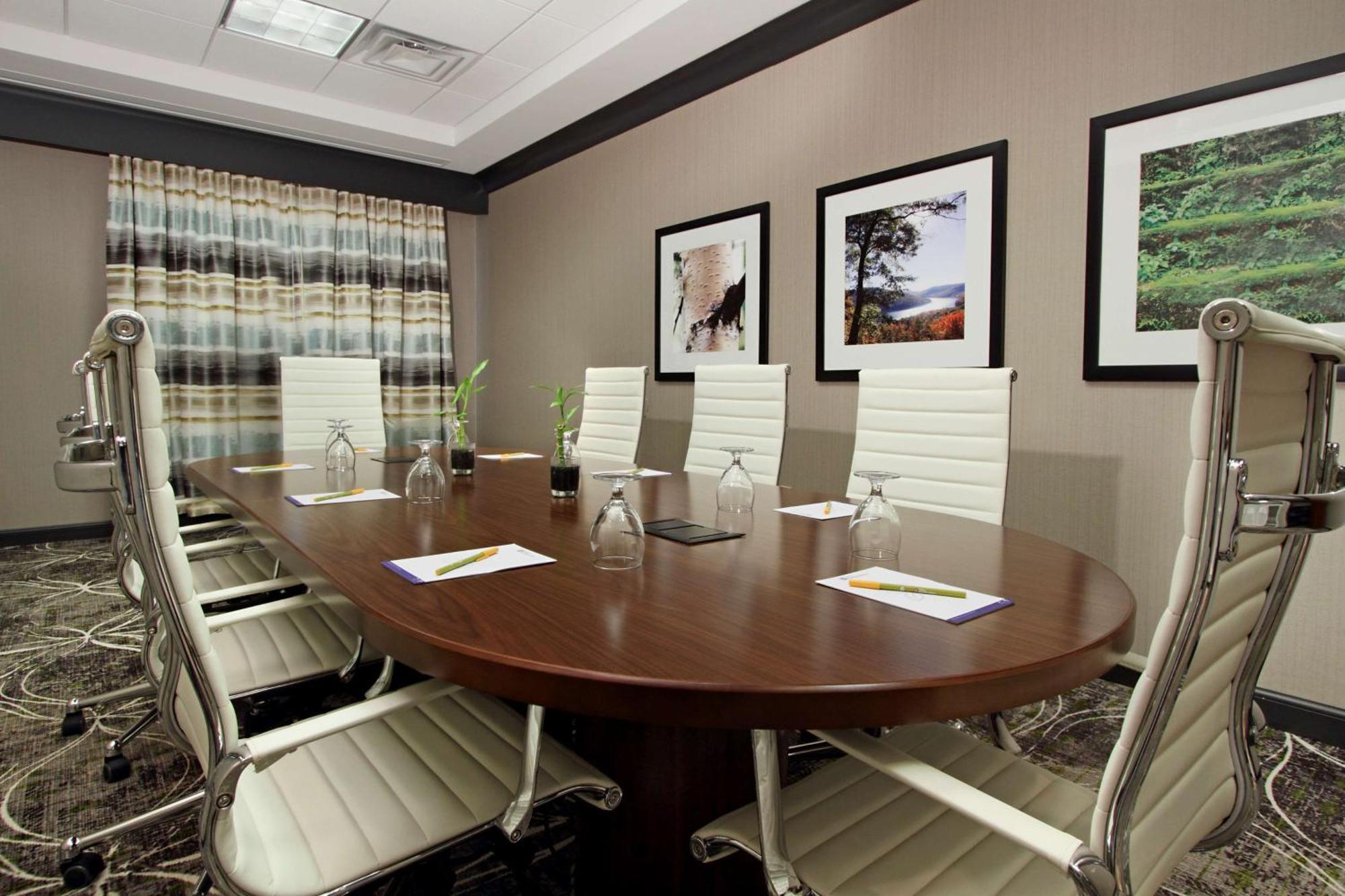 Hilton Garden Inn Columbus-University Area Екстер'єр фото