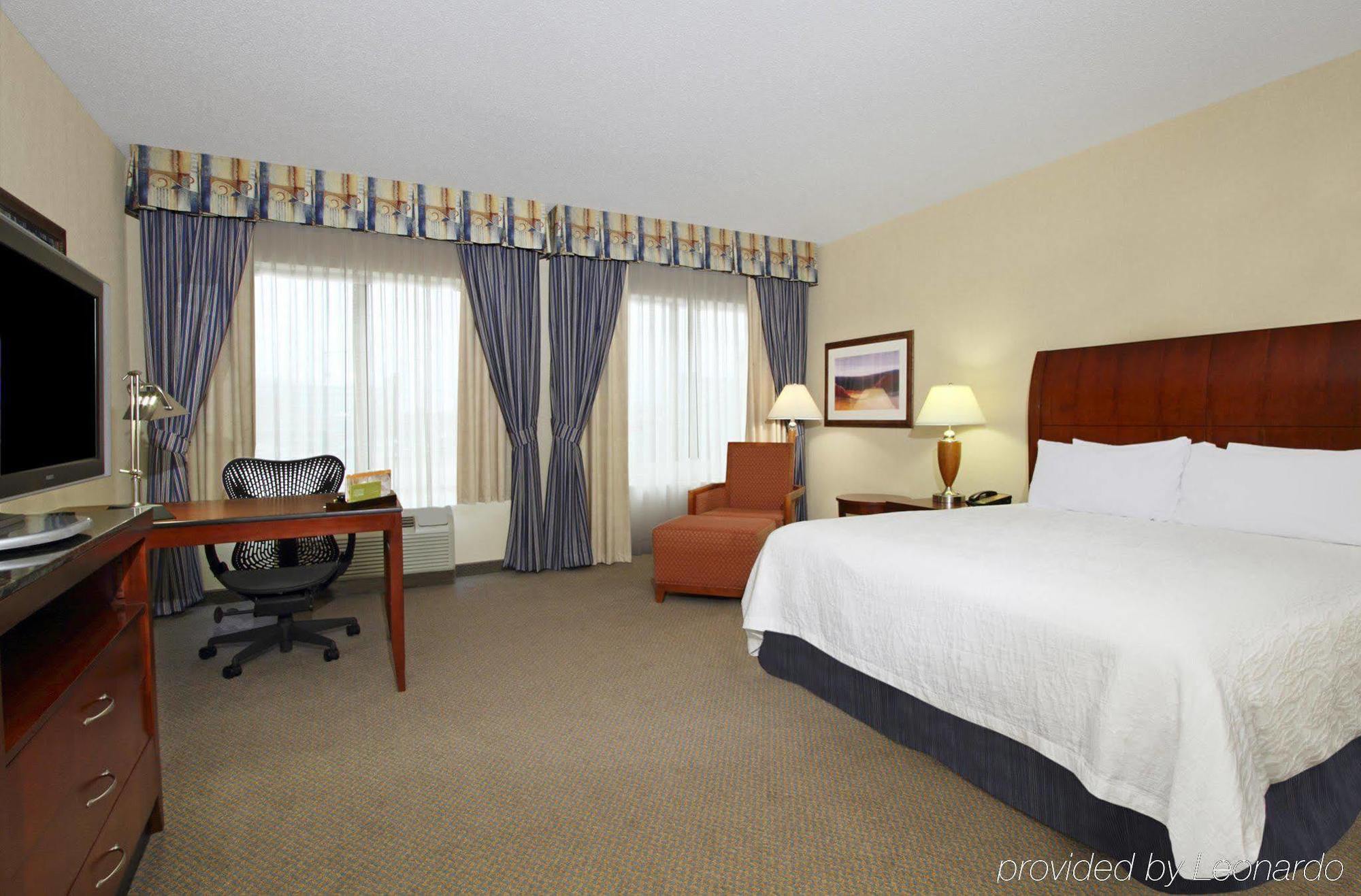 Hilton Garden Inn Columbus-University Area Екстер'єр фото